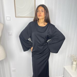 Robe Astraya noire avec détails en strass