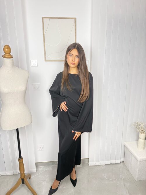 Robe Astraya noire avec détails en strass
