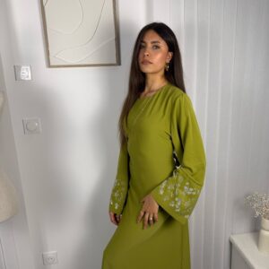Abaya Altira verte avec détails en strass