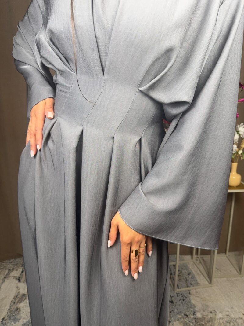 Robe Altéa grise plissée