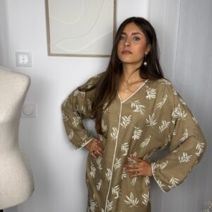 Abaya Luma beige avec détails brodés