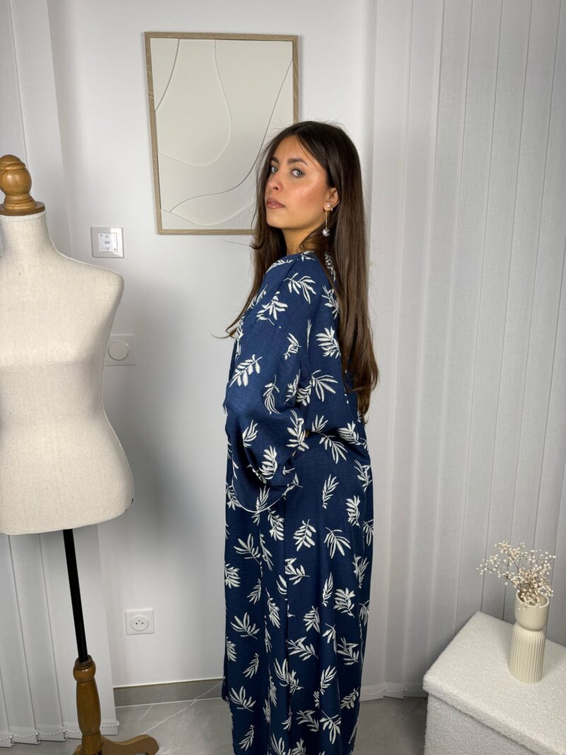 Abaya Luma bleue avec détails brodés