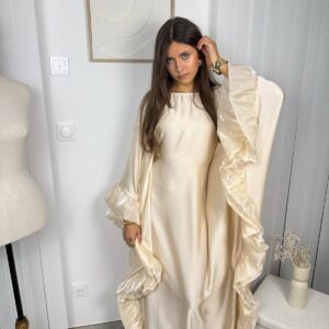 Abaya Amaïa beige avec manche chauve-souris