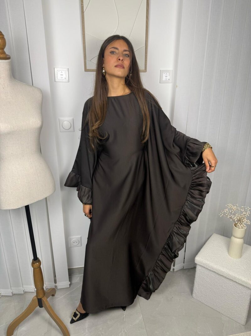Abaya Amaïa marron avec manche chauve-souris