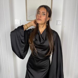 Robe Naya noire buste drapé