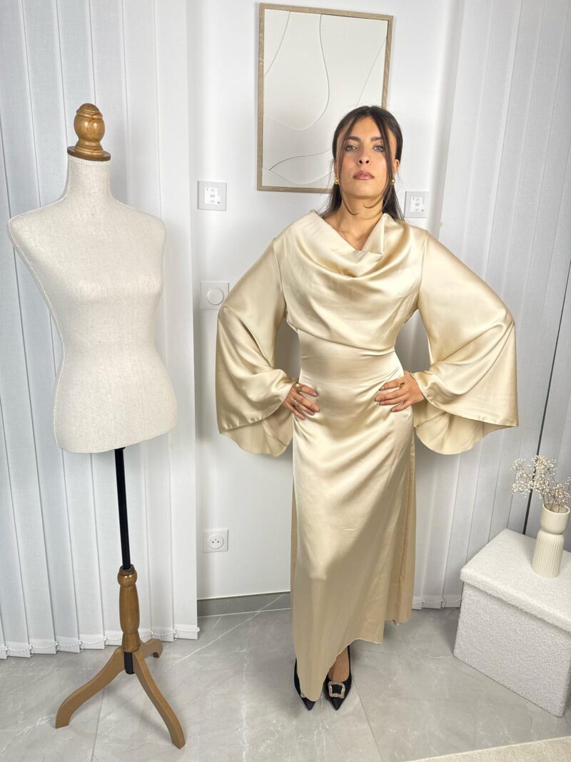 Robe Naya beige buste drapé