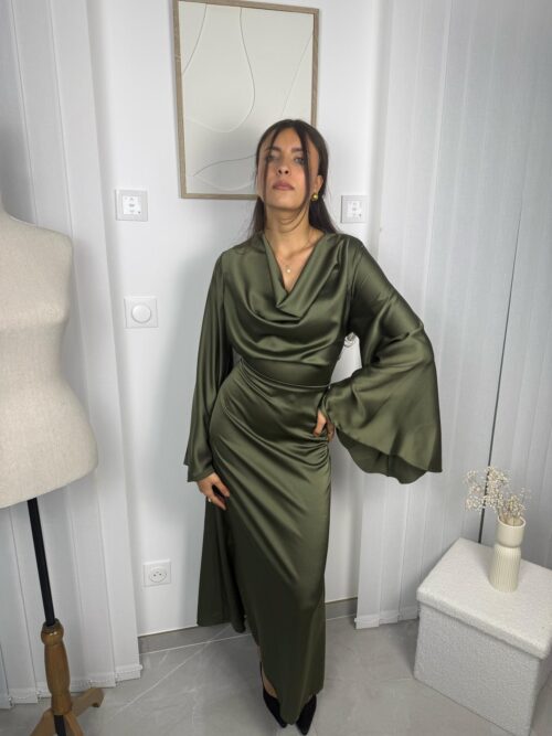 Robe Naya vert olive buste drapé Robe Naya vert olive buste drapé