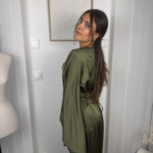 Robe Naya vert olive buste drapé