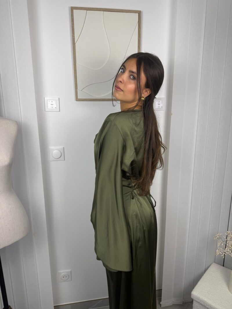Robe Naya vert olive buste drapé