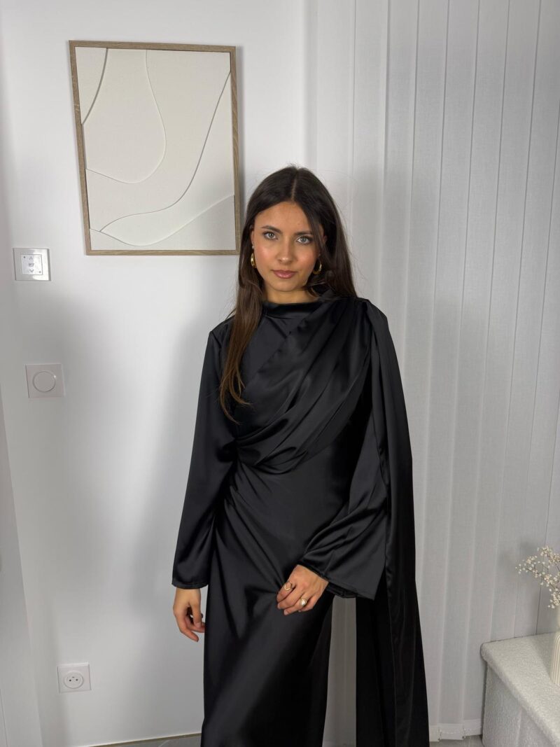 Robe Calya noire drapée