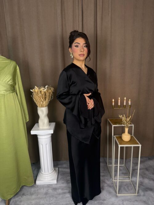 Ensemble Laya noir : blouse et jupe longue
